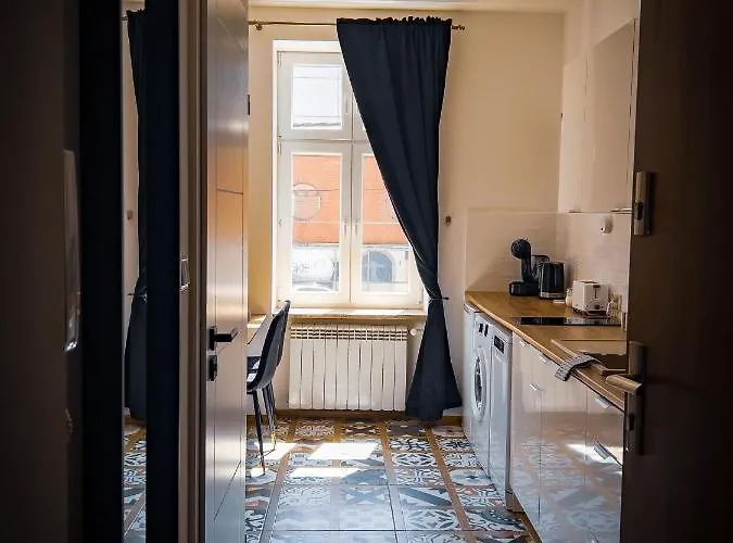 Apartment Nalu Black&white No 8 *