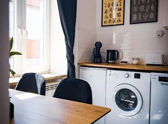 Apartment Nalu Black&white No 8