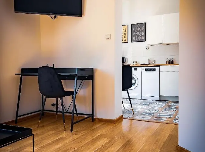 Apartament Nalu Black&white No 8 *