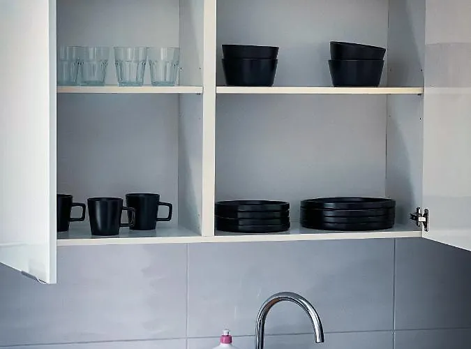 Nalu Black&white No 8 Apartment